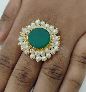 GREEN STONE RING