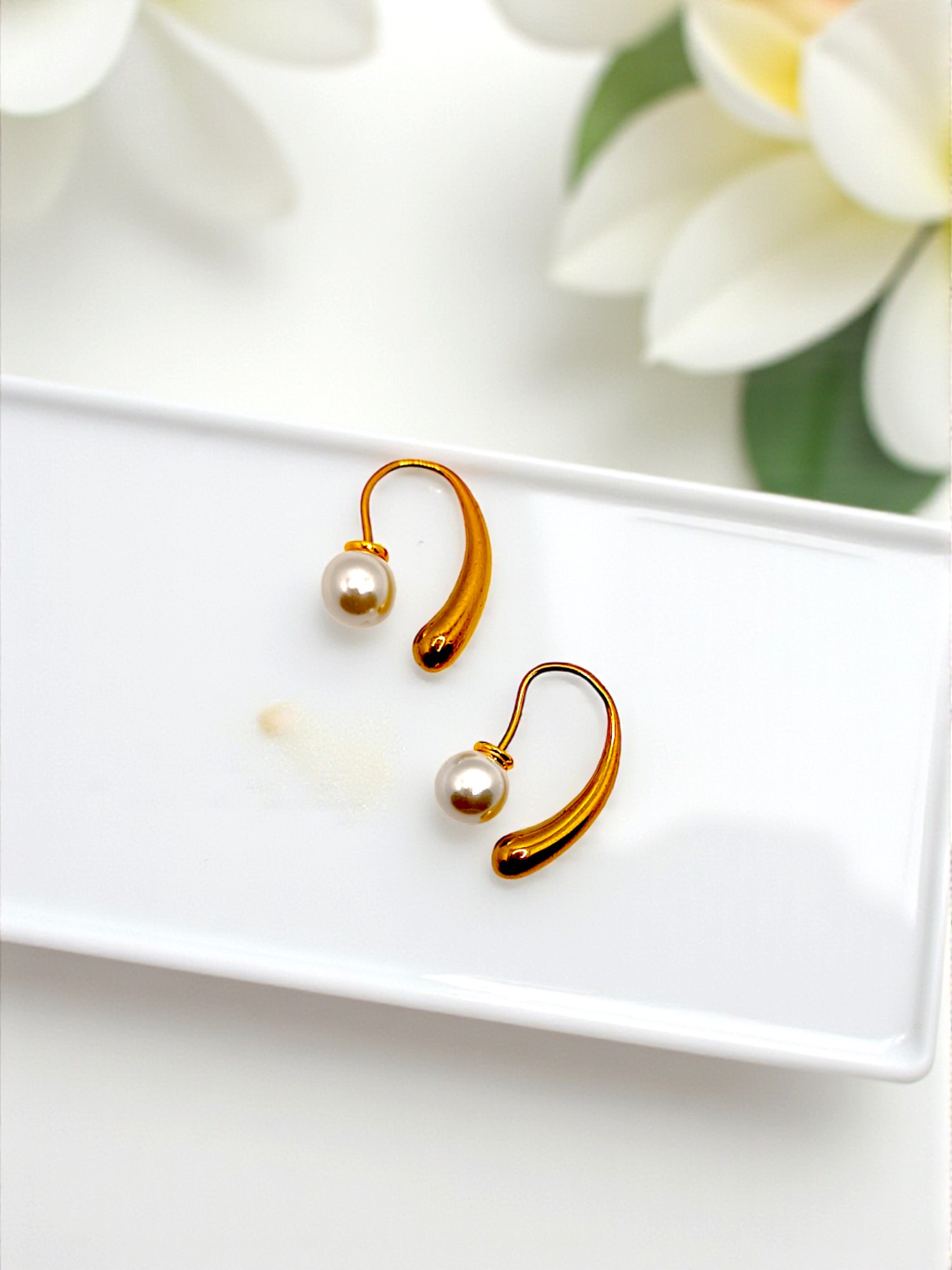 PEARL WATERDROP EARRINGS